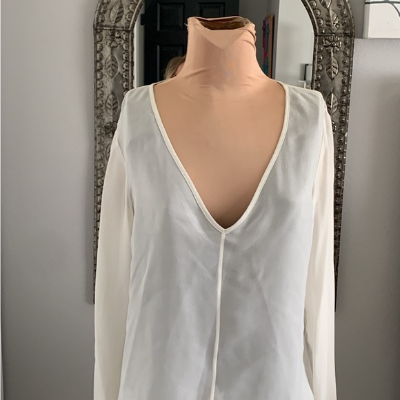 ROBERT RODRIGUEZ CHIFFON V NECK BLOUSE. SIZE SMALL good condition. - Picture 4 of 7